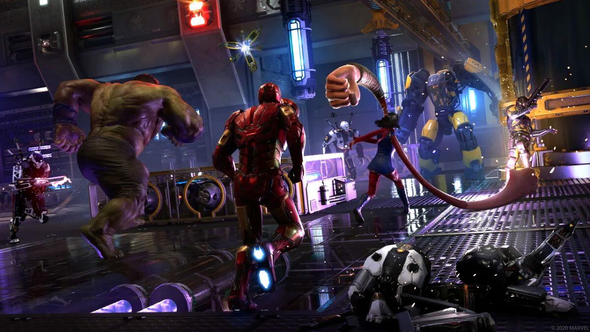 Sekumpulan superheroes termasuk Iron Man dan Hulk melawan robot-robot musuh dalam game Marvel’s Avengers